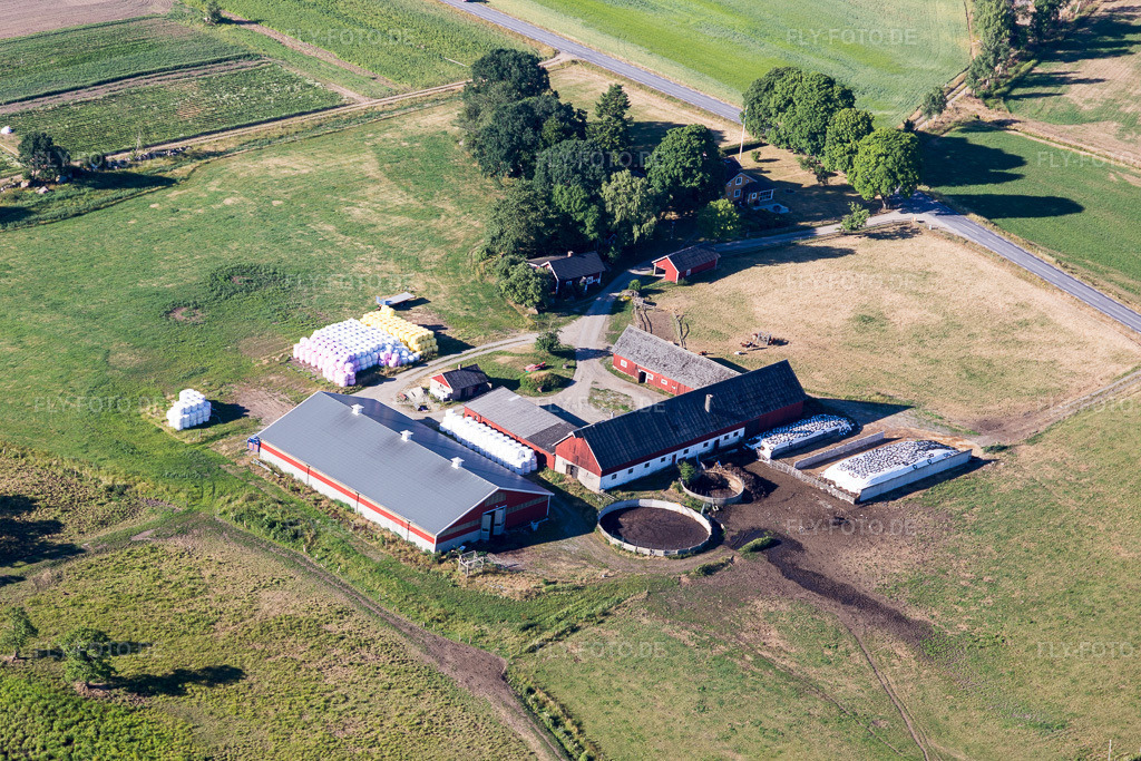 Luftbild: Ortsansicht in Hunna im Bundesland Kronoberg in Schweden. Foto: IMG_108198.jpg vom 28.06.2018 durch Werner Riehm/FLY-FOTO.de
