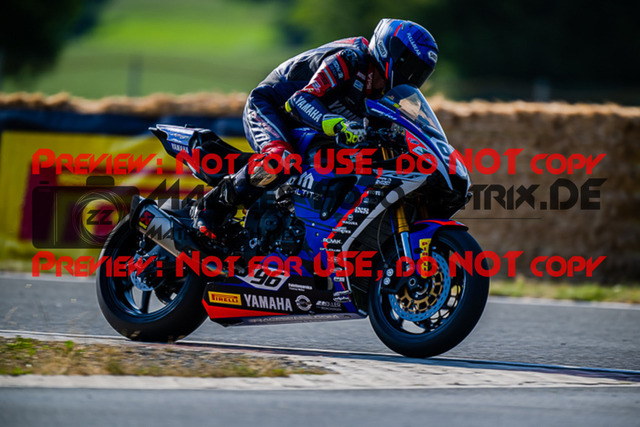 MaZZes_FotoMatrix_220722_0502 | PRO SUPERSTOCK