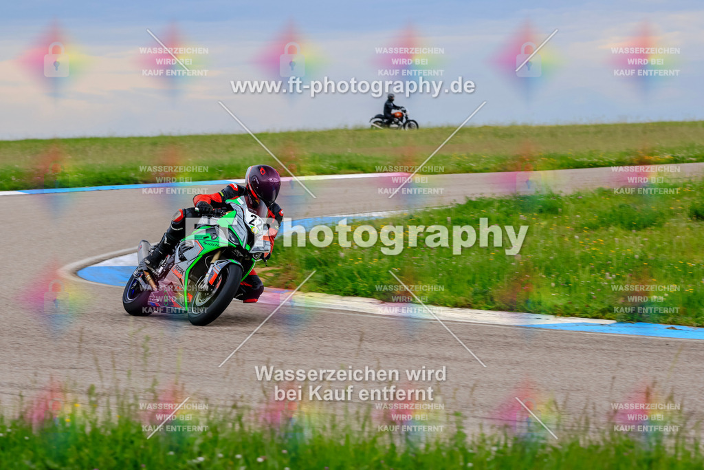 MotoTeam-1625 | Hier findet Ihr Bilder von Touristenfahrten auf der Nürburgring Nordschleife oder von anderen Veranstaltungen die ich besucht habe. Viel Spass beim Durch Schauen 