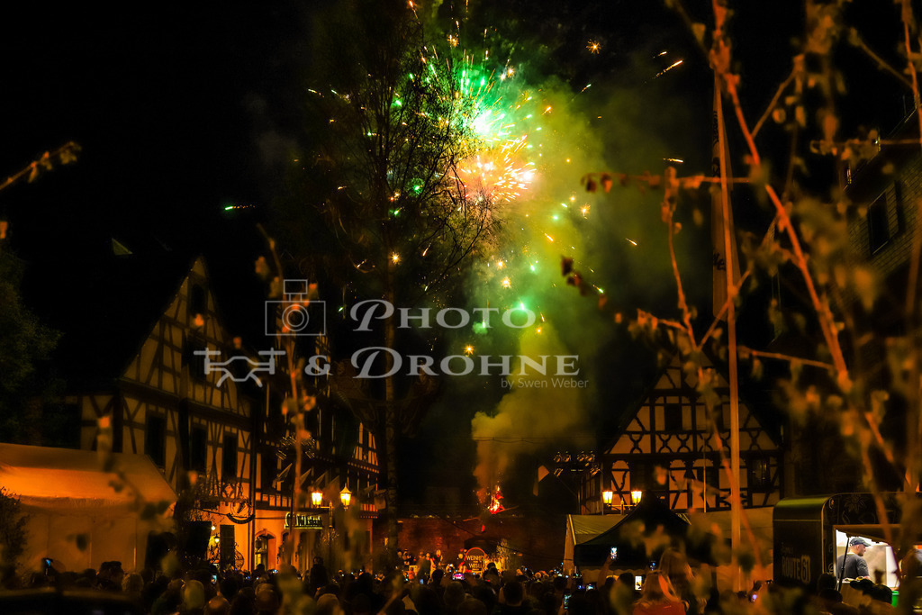 Oberwesel 2023 Hexennacht-2394 | Die Hexennacht in Oberwesel am Rhein findet in der Walpurgisnacht am 30. April statt. - Realisiert mit Pictrs.com