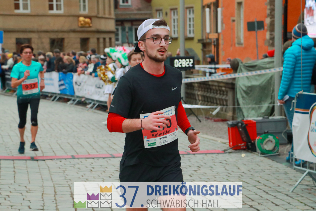 VR Bank Hauptlauf 10000m | 3 Koenigslauf 2023 - Realisiert mit Pictrs.com