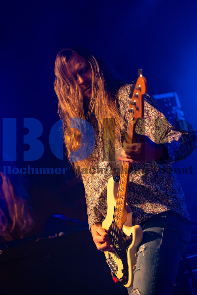 SES_NURPUR20250102-6 | bond - Realisiert mit Pictrs.com