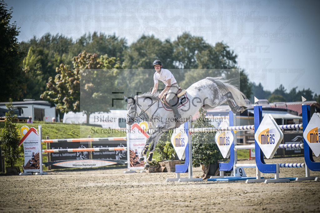 DOS_2756 | Entdecke hochwertige Reitturnierfotos von Foto Oger. Professionell, emotional und authentisch – jetzt Lieblingsmomente im Shop bestellen.Deutschlandweite Turnierfotografie. - Realisiert mit Pictrs.com