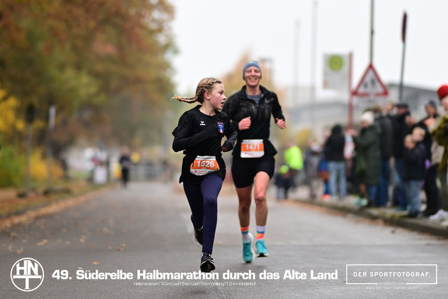Süderelbe Halbmarathon 2025 I 09.11.2025 I Fotograf_DerSportfotograf.I 00584 | Der Sportfotograf. - Realisiert mit Pictrs.com