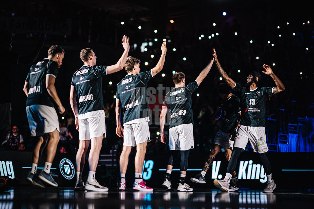 Basketball | Männer | Saison 2023/2024 | easyCredit Basketball Bundesliga | 32. Spieltag | Veolia Towers Hamburg vs. NINERS Chemnitz | 04.05.2024 | Bitte zwingt mich nicht dieses Bild zu beschriften