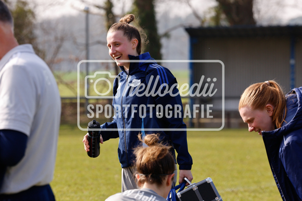 Fußball I Frauen I Saison 2025-2026 I Oberliga Niedersachsen I 15. Spieltag I SV Meppen 1912 e.v. U20 2 - BW Hollage -90 | realhellocedii - Realisiert mit Pictrs.com