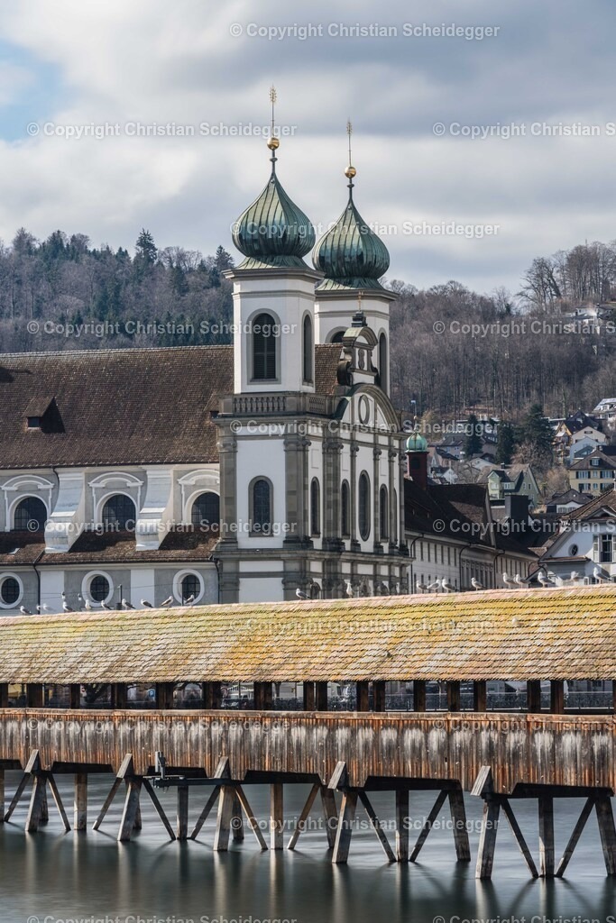 Lucerne LE-24 | Schöne Fotoprints und andere Fotobilderprodukte, frei konfigurierbar - Realisiert mit Pictrs.com