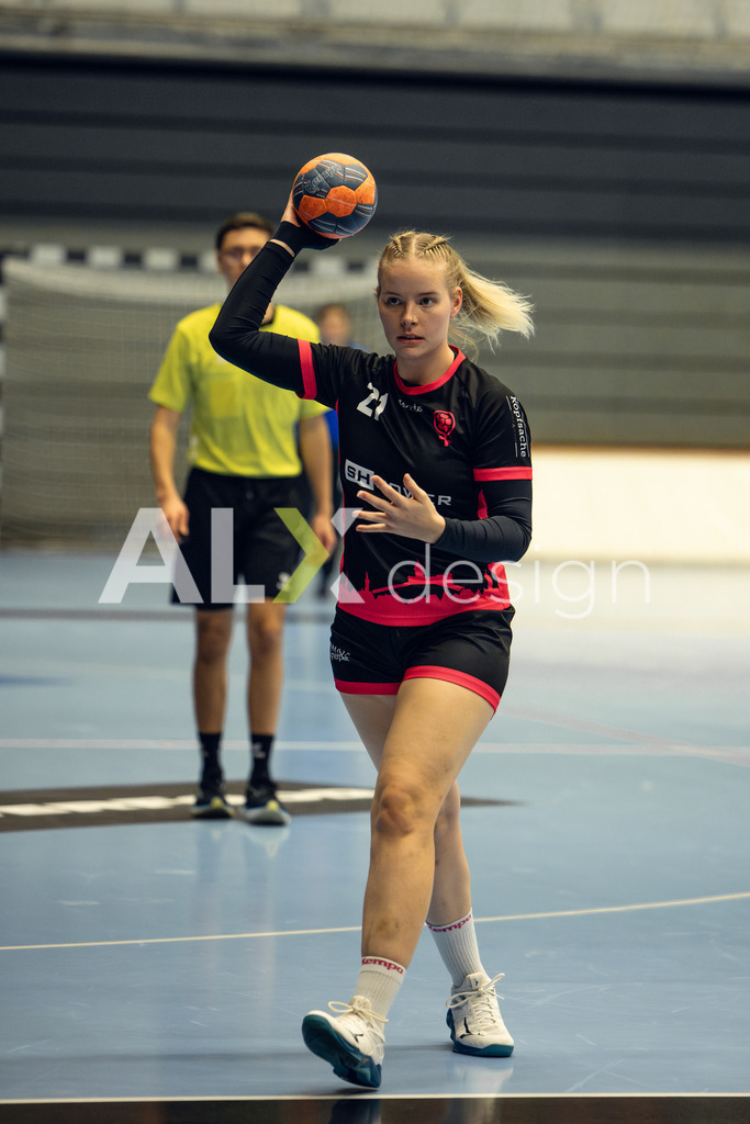 Handball I Frauen I Saison 2025-2026 I Frauen 2. Liga I 8. Spieltag I SG Schaffhausen - SG Red Dragons Uster I 23.11.2025 | Hochwertige Sportfotos kaufen & lizenzieren für Medien, Vereine, Agenturen & Sportler:innen. Entdecke professionelle Sportfotografie im Bildshop von Alexander Franzen. - Realisiert mit Pictrs.com