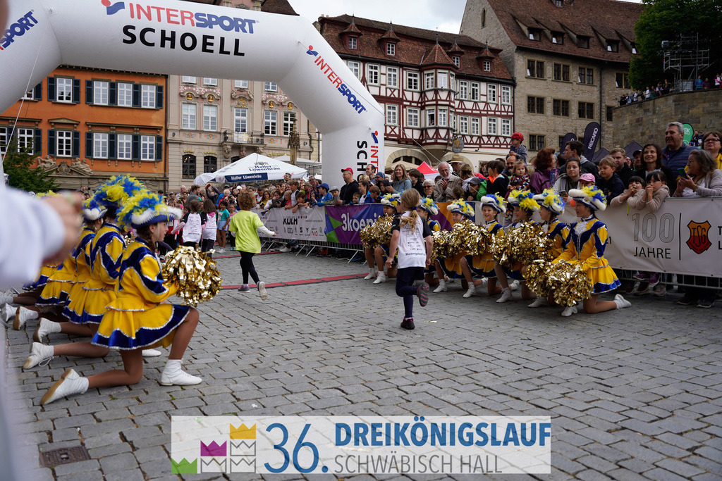 AOK Junior Cup 400m | 3Königslauf 2022 AOK Junior Cup 400m - Realisiert mit Pictrs.com