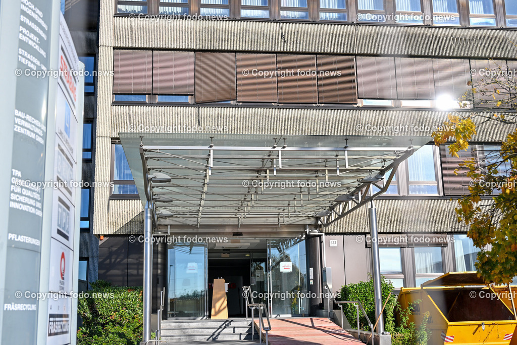 Strabag_ Linz_ 06.11.2023-6 | 06.11.2023, Linz, AUT, Strabag, im Bild Strabag, Bauunternehmen, Altbau, Neubau


