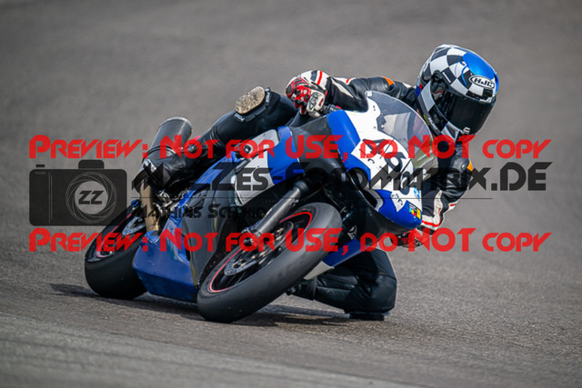 MaZZes_FotoMatrix_230410_5335 | GELB