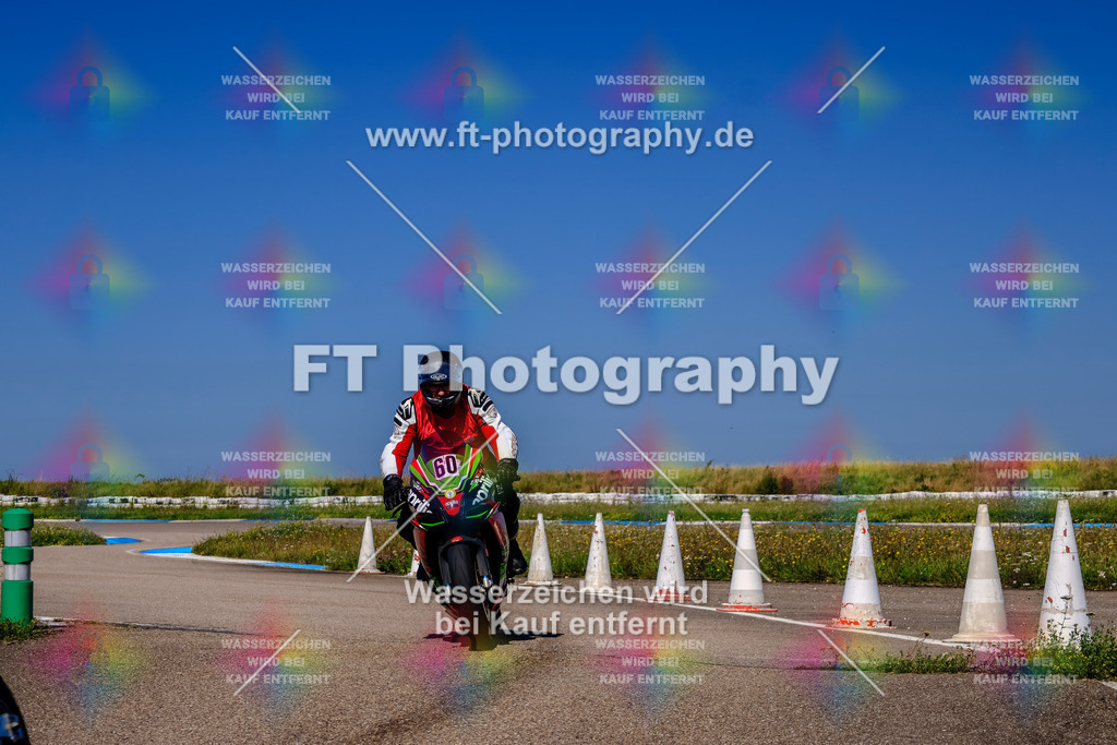 060-3040 | Hier findet Ihr Bilder von Touristenfahrten auf der Nürburgring Nordschleife oder von anderen Veranstaltungen die ich besucht habe. Viel Spass beim Durch Schauen 