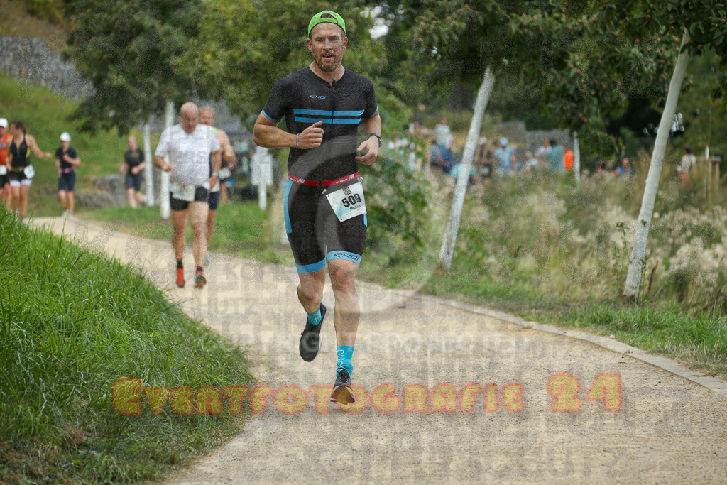 250824_1356_EX1_4333 | Sportfotografie im Rhein-Sieg Kreis, Köln, Bonn, NRW, Rheinland Pfalz, Hessen, etc. Unser Tätigkeitsfeld umfasst den Laufsport vom Volkslauf über den Marathon, Duathlon, Triathon bis zum Ultralauf wie Kölnpfad Ultra oder Schindertrail.