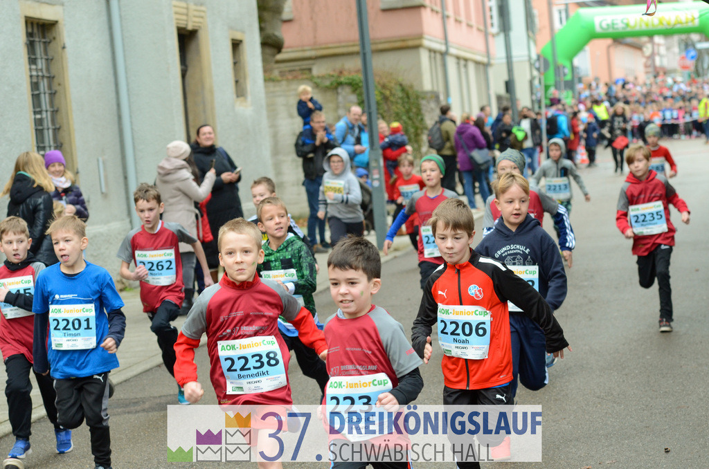 AOK JuniorCup 400m | 3Koenigslauf 2023 - Realisiert mit Pictrs.com
