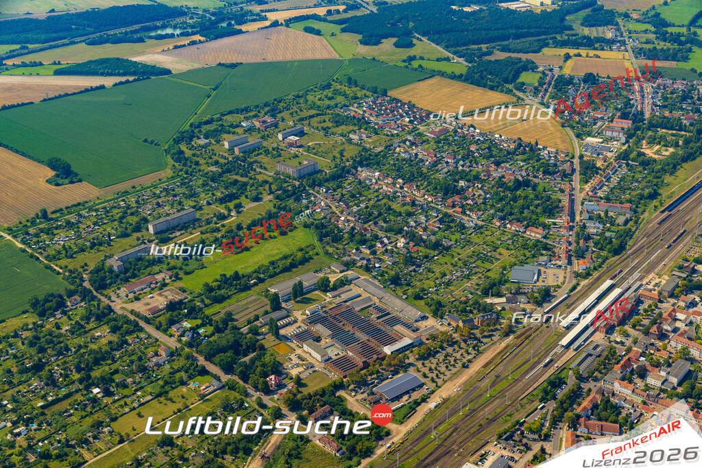 Luftaufnahme Röxe Stendal - Die Luftaufnahme wurde 2025 vom UL-Flugzeug heraus erstellt ( ohne Drohne ) - Hochauflösende Luftaufnahme - für professionelle Ausdrucke geeignet. Die Geschenkidee !Mit Lizenz und Bildrechte bestellbar