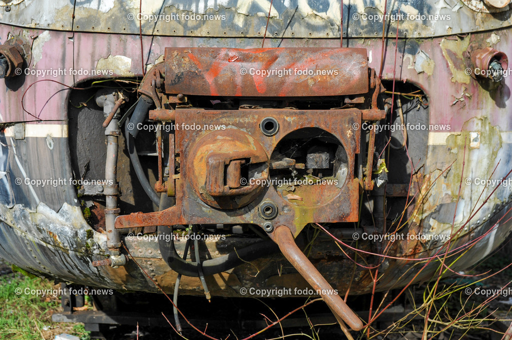 Deutschland_ Baden-Wuerttemberg_ Heilbronn_ 21.02.2025-40 | 21.02.2025, Deutschland, GER, Baden-Wuerttemberg, Heilbronn im Bild Themenbild, Stadtansichten, Ehemaliges Sueddeutsches Eisenbahnmuseum, Museum, Zug, Eisenbahn, Lost Place, aufgelassen, verwildert, Waggon