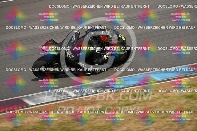 2025_09_12_PBK_15491 | Sportfotografie; SlowMotion; Video; Rennstrecke; Hafeneger; RSE; Speer; Trackday; Motorsportarena; Hockenheimring; Brno; Most; Barcelona; Valencia, Benny; Kaetzmer;