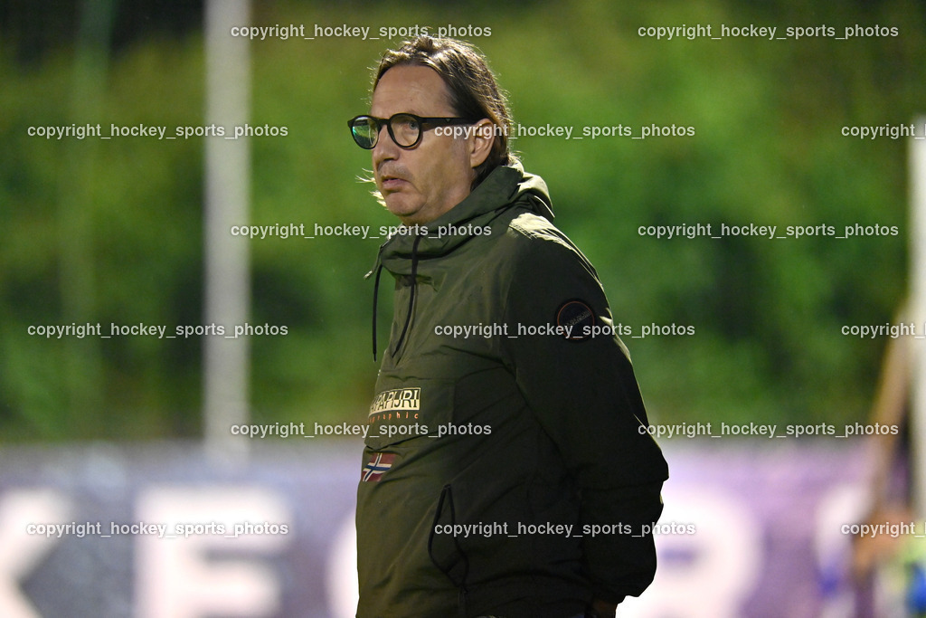 SAK vs. SV Donau  | Headcoach SAK Richard Huber, SAK vs. SV Donau , SAK vs. SV Donau  am 27.09.2024 in Klagenfurt (Sportpark Welzenegg), Austria, (Photo by Bernd Stefan)
