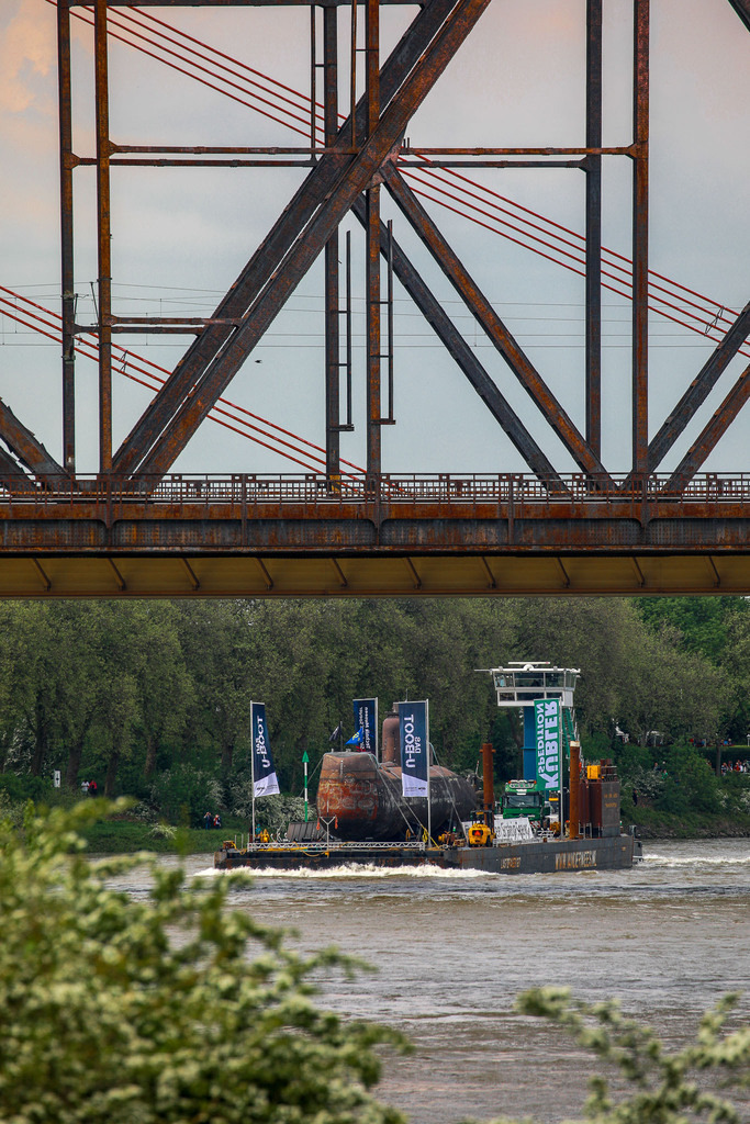 U17_AufdemRhein_120523_21 | Bildergalerie von Sport-Ereignissen aber auch von weiteren spannenden Dingen - nicht nur vom Niederrhein. In Anlehnung an den bekannten Spruch von Hanns Dieter Hüsch heißt das Motto: "Niederrhein ist überall".  - Realisiert mit Pictrs.com