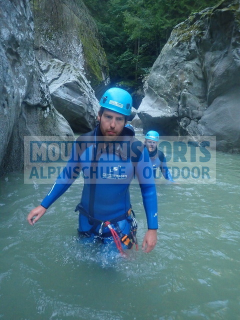 P1310075 | Bestelle die Bilder deines Berg- oder Wasser-Abenteuers mit Mountain Sports bequem von zu Hause aus direkt über unseren Online Fotoshop von pictrs.com. - Realisiert mit Pictrs.com