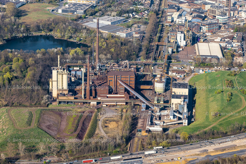 Luftbilder Duisburg-8856 | Luftbild Raffinerie- Werksgelände des Chemieproduzenten "VENARTOR " an der Straße "in Duisburg - Realisiert mit Pictrs.com