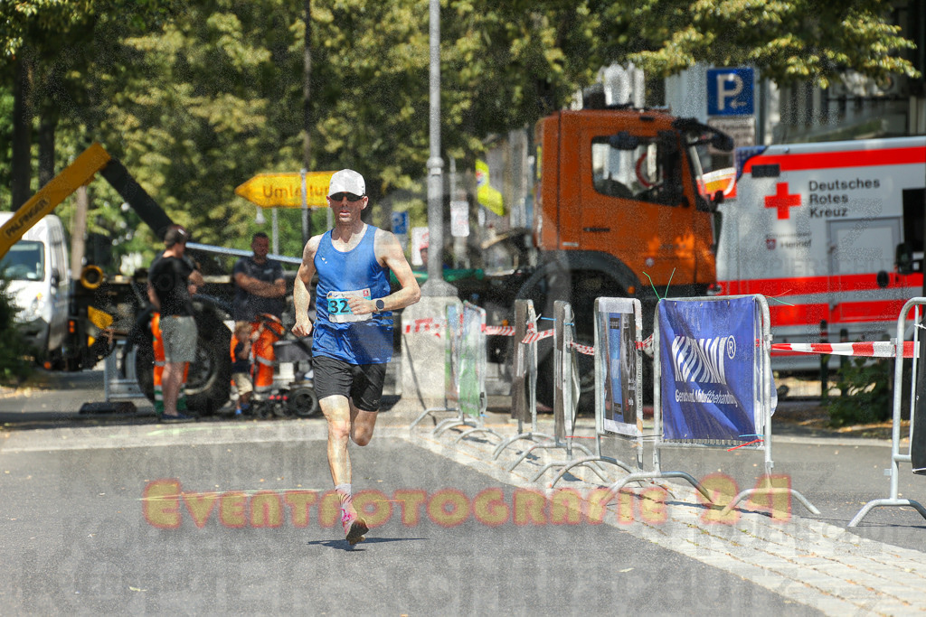 250621_1122_EX1_3564 | Sportfotografie im Rhein-Sieg Kreis, Köln, Bonn, NRW, Rheinland Pfalz, Hessen, etc. Unser Tätigkeitsfeld umfasst den Laufsport vom Volkslauf über den Marathon, Duathlon, Triathon bis zum Ultralauf wie Kölnpfad Ultra oder Schindertrail.