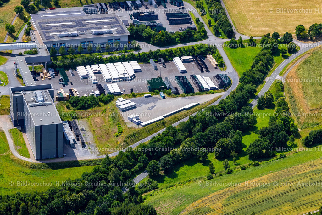 Luftbild Grevenstein-5080 | Luftbild Bierbrauerei- Werksgelände der Veltinsbrauerei in Grevenstein im Bundesland Nordrhein-Westfalen - Realisiert mit Pictrs.com