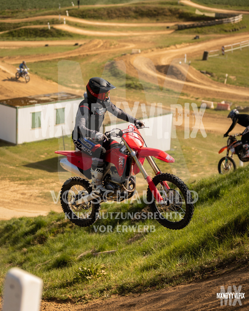 866A3892 | mxndyyvipix