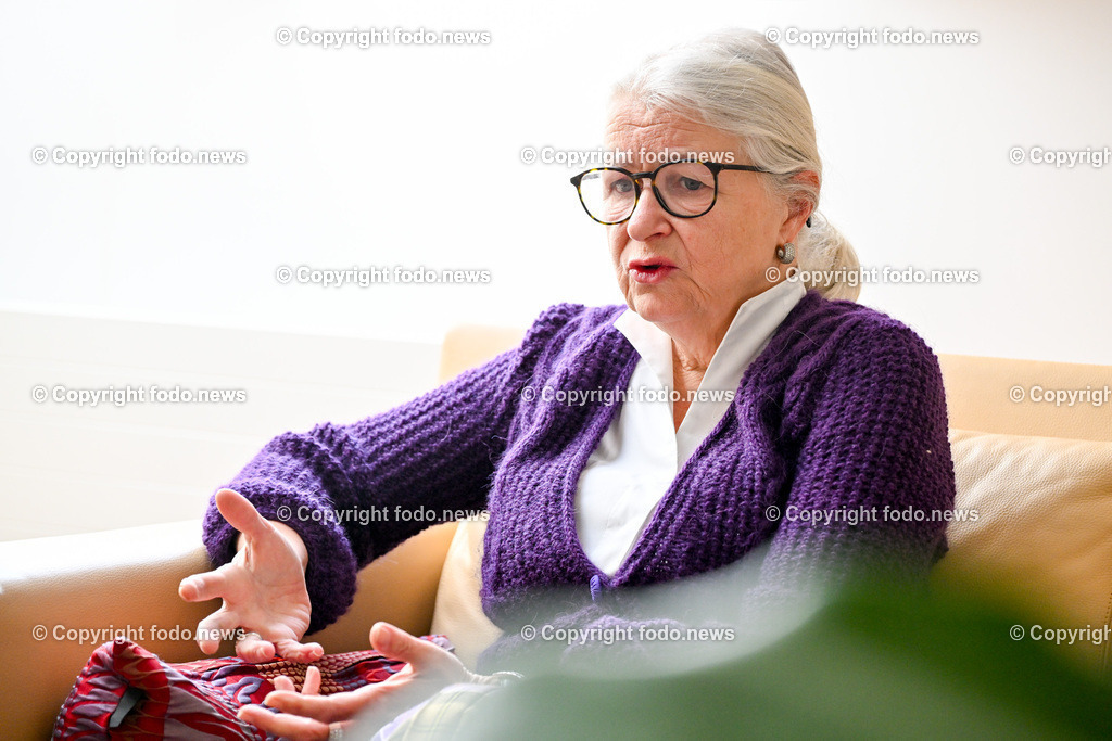 Adelheid Kastner_ Psychiaterin_ Gerichtsgutachterin und Autorin_ 15.02.2024-12 | 15.02.2024, Linz, AUT, Adelheid Kastner, im Bild Adelheid Kastner (Fachaerztin für Psychiatrie und Neurologie, Primaraerztin der Klinik fuer Psychiatrie mit forensischem Schwerpunkt, Gerichtsgutachterin)