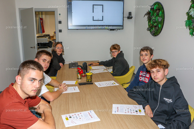 Rauter Installationen - Poly goes Backstage | Bildershop von pixelworld.at - Realisiert mit Pictrs.com