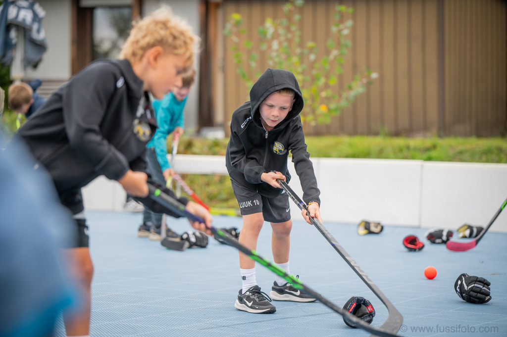 2025-09JP Hockey-Camp-Widnau-270 | "Fussifoto.com – Ihr Ansprechpartner für hochwertige Fotografie! Entdecken Sie kreative Bilder und professionelle Dienstleistungen. Kontaktieren Sie uns für Ihre Projekte!"