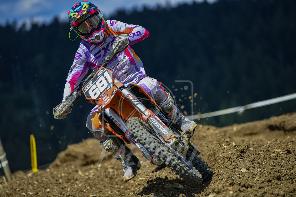 MX2 (240) | Paeschuphoto Shop - Wer nicht sucht der auch nicht findet.Ob Motocrossbilder oder von einem besuchtem Spiel, Hauptsache Action. - Realisiert mit Pictrs.com