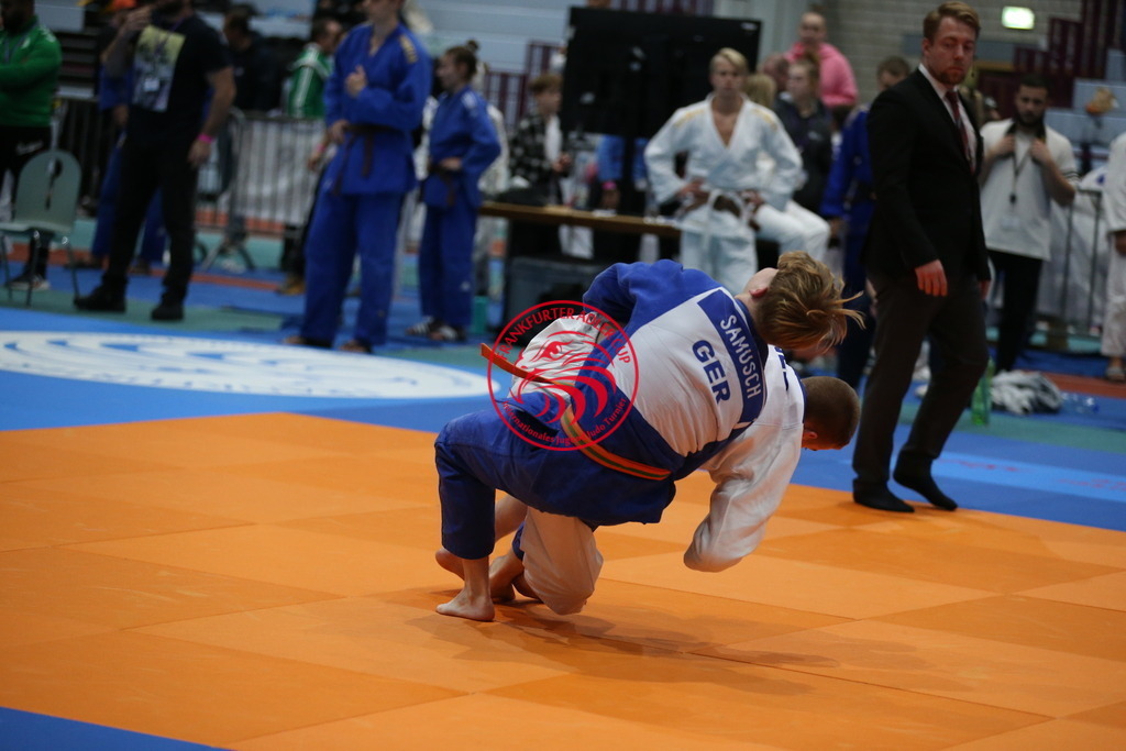 AT3Y2280 | Fotos vom Adler Cup - Pictures from Adler Cup

Hier findet Ihr alle Eindrücke und großen Momente der Adler Cup Wochenenden. Here you will find all impressions and great moments of the Adler Cup weekends. - Realisiert mit Pictrs.com