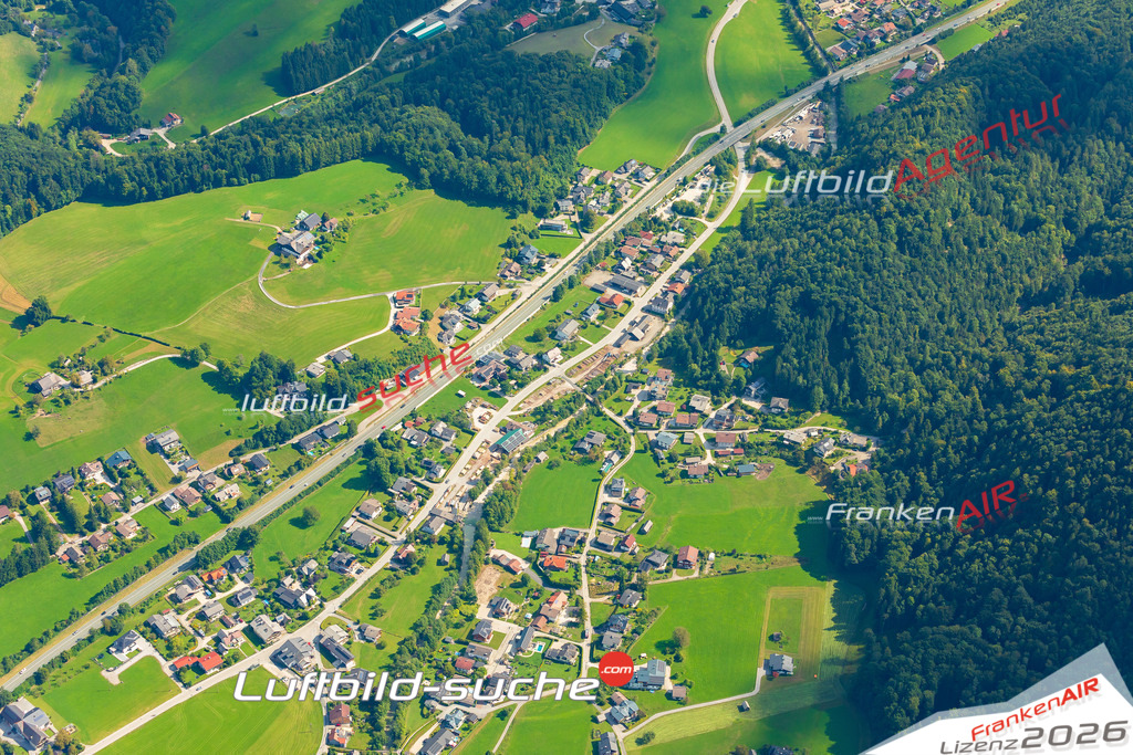 Weißenbach Strobl Bild- Das Luftbild wurde 2025 vom UL-Flugzeug heraus erstellt ( keine Drohnen Bilder! ) - Hochauflösende Luftaufnahme -Nicht vergleichbar mit Google Maps oder Satelittenbilder- Die Geschenkidee !Mit Lizenz und Bildrechte bestellbar