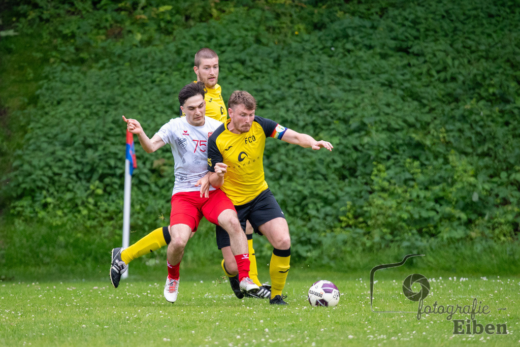 1. FC Ohmstede-SVE Wiefelstede | Herren Kreispokalfinale Jade-Weser-Hunte; 1.FC Ohmestede (gelb) - SVE Wiefelstede (weiß) am 16.06.2024; in Obenstrohe (Plaggenkrugstraße), Photo: Philip Eiben 2024 - Realisiert mit Pictrs.com