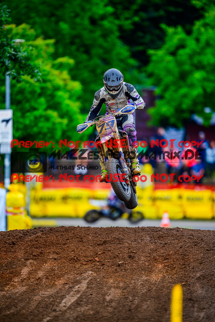 MaZZes_FotoMatrix_240818_6007705_7142 | S3