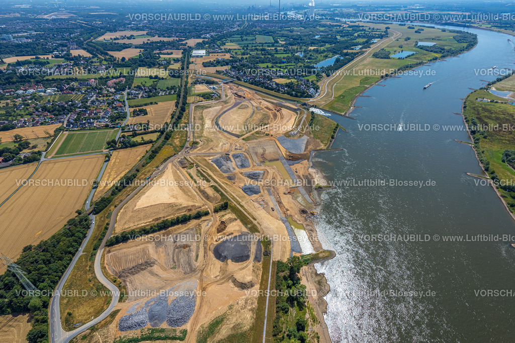 Voerde220702982 | Luftbild, Renaturierung Emschermündung, Fallbauwerk Emschermündung, Fluss Rhein und Rheinaue Auenlandschaft, Binnenschifffahrt, Möllen, Voerde, Ruhrgebiet, Nordrhein-Westfalen, Deutschland