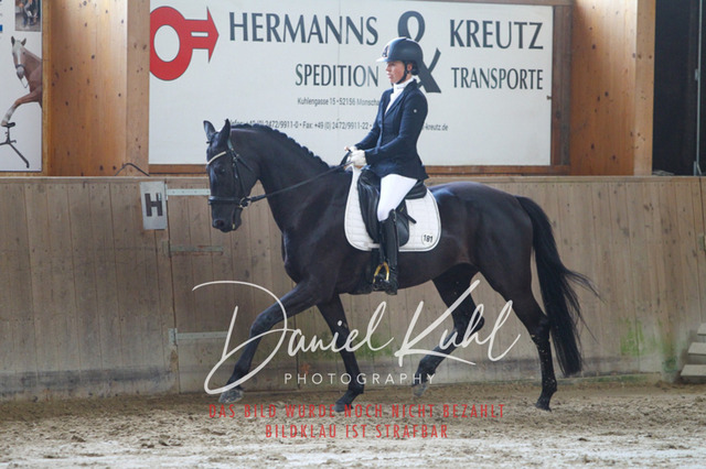 DKP43348 | Turniersportfotografie; Pferdefotografie; Dressurfotografie