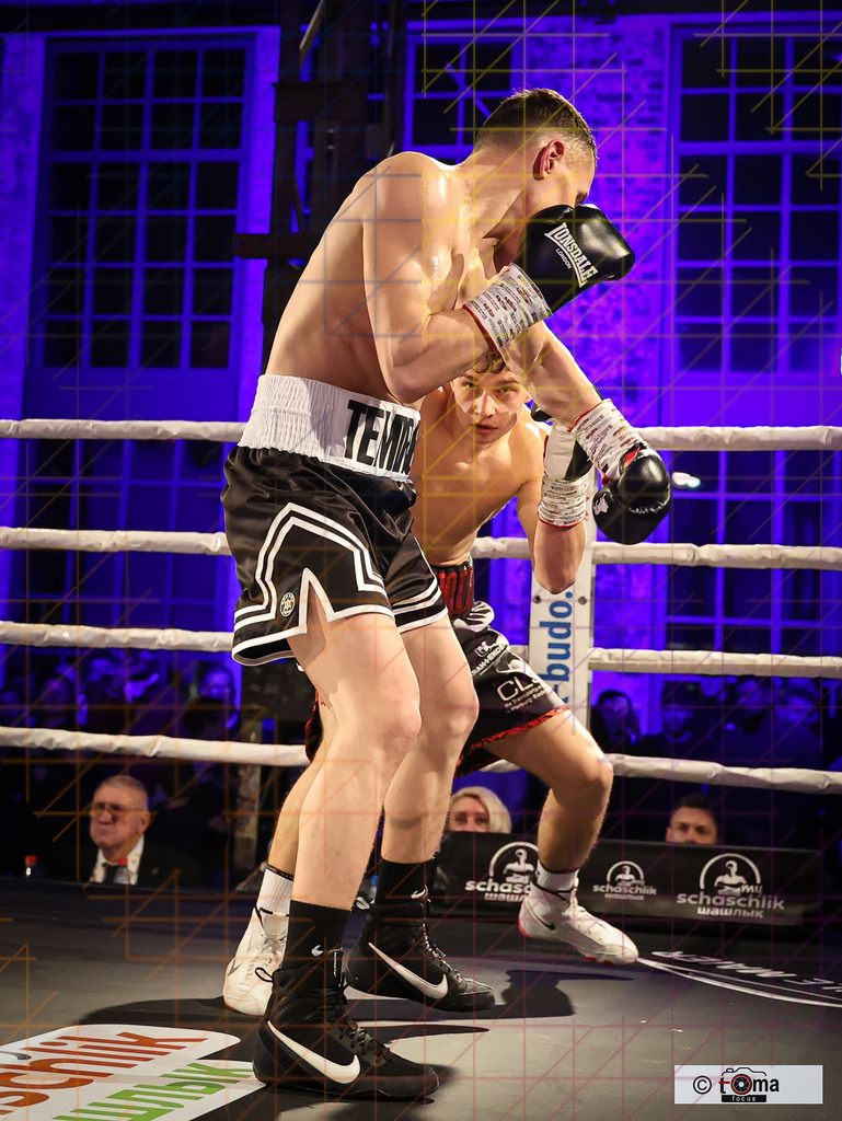 Domenik Arnold erster WM KAmpf 02 2026 tomafocus TB00117 | professionelle Sport- und Eventfotografie von Tomafocus – dynamische Bilder, emotionale Momente und hochwertige Aufnahmen für jeden Anlass. - Realisiert mit Pictrs.com