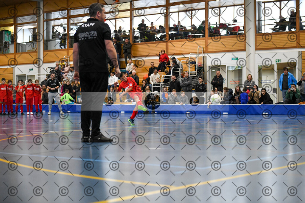 20231125_FCR_Hallenturnier_E_008 | Sport und Naturfotografie von Roberto Esposito zeigt echte Momente Bewegung und die Schönheit der Natur. Ausdrucksstarke Bilder schaffen Emotionen.