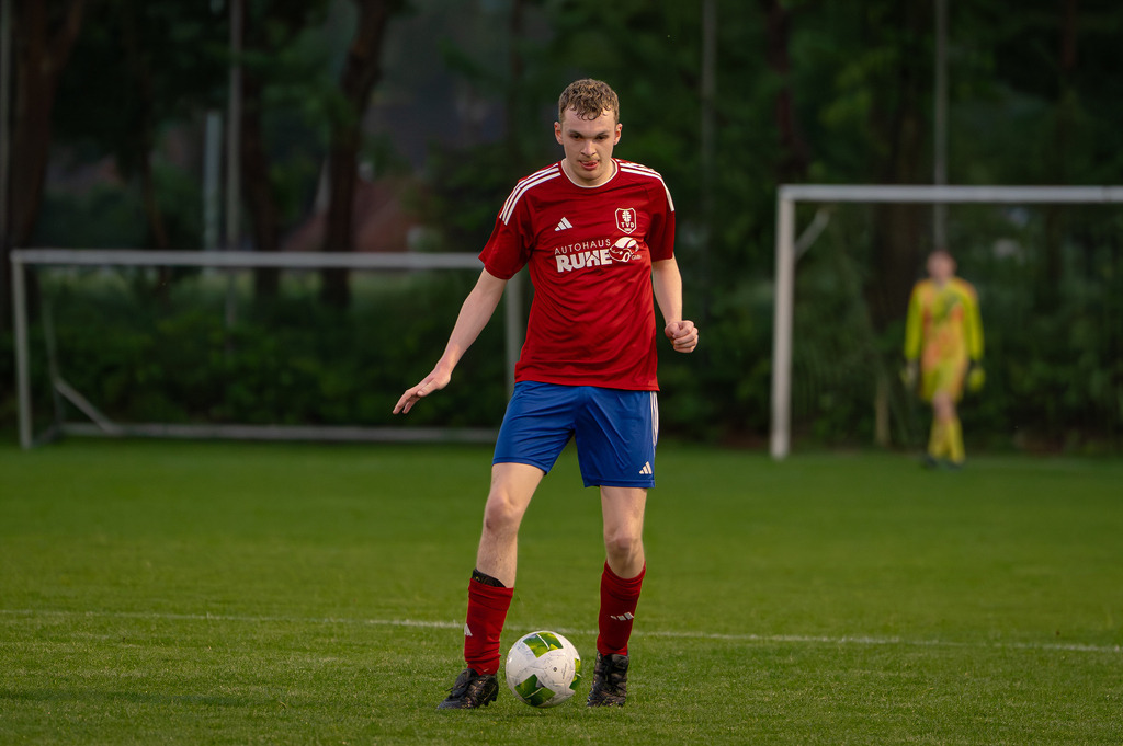 Fußball I Herren I Saison 2025-2026  I 2. Kreisklasse I 28. Spieltag I TV Dinklage III - BS Vörden II I 1057 | jns.sportfotos - Realisiert mit Pictrs.com
