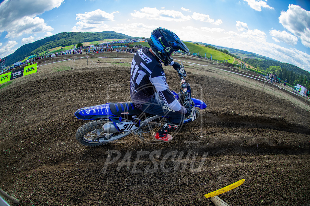 Yami (157) | Paeschuphoto Shop - Wer nicht sucht der auch nicht findet.Ob Motocrossbilder oder von einem besuchtem Spiel, Hauptsache Action. - Realisiert mit Pictrs.com