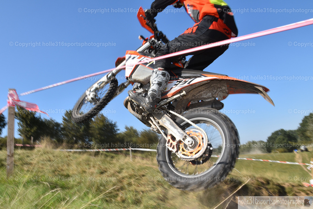 DSC_0281 | Sportfotografie , Motorsport, Motoross, Reitsport, Mointainbike, Enduro,
Landschaft , Outdoor, Eventfotografie, Landschaft, Bilder online bestellen - Realisiert mit Pictrs.com
