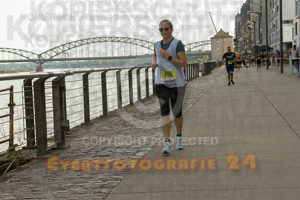 250920_1453_EX1_8110 | Sportfotografie im Rhein-Sieg Kreis, Köln, Bonn, NRW, Rheinland Pfalz, Hessen, etc. Unser Tätigkeitsfeld umfasst den Laufsport vom Volkslauf über den Marathon, Duathlon, Triathon bis zum Ultralauf wie Kölnpfad Ultra oder Schindertrail.