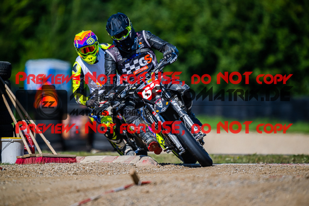 MaZZes_FotoMatrix_220904_7838 | S3