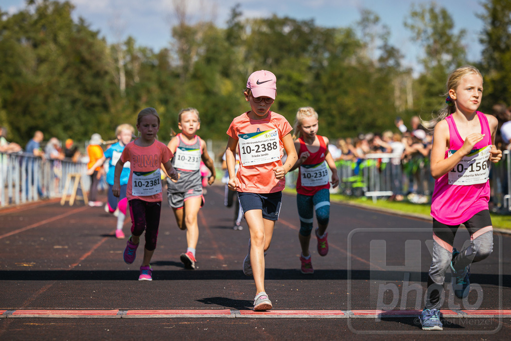 16. Hoywoj-CityLauf im Sportforum Hoyerswerda - 16.09.2023 | 1km VBH-Grundschul-Lauf 2. Klassen - Realisiert mit Pictrs.com