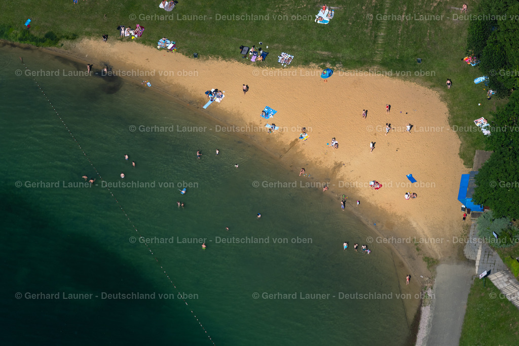 4045951 | ERFURT 14.06.2021 Uferbereiche am Sandstrand des Freizeit- und Erholungspark Nordstrand in Erfurt im Bundesland Thüringen, Deutschland. // Shore areas on the sandy beach of the recreational and recreational park Nordstrand in Erfurt in the state of Thuringia, Germany. Foto: Gerhard Launer