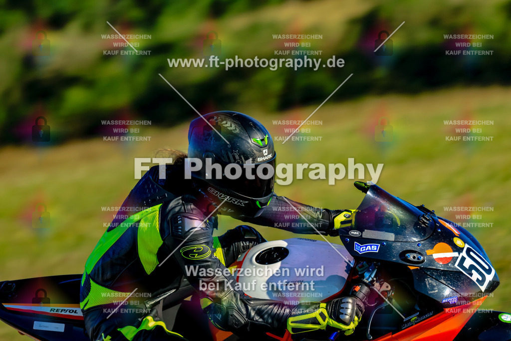 050-1450 | Hier findet Ihr Bilder von Touristenfahrten auf der Nürburgring Nordschleife oder von anderen Veranstaltungen die ich besucht habe. Viel Spass beim Durch Schauen 