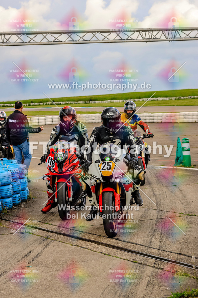 MotoTeam-9416 | Hier findet Ihr Bilder von Touristenfahrten auf der Nürburgring Nordschleife oder von anderen Veranstaltungen die ich besucht habe. Viel Spass beim Durch Schauen 