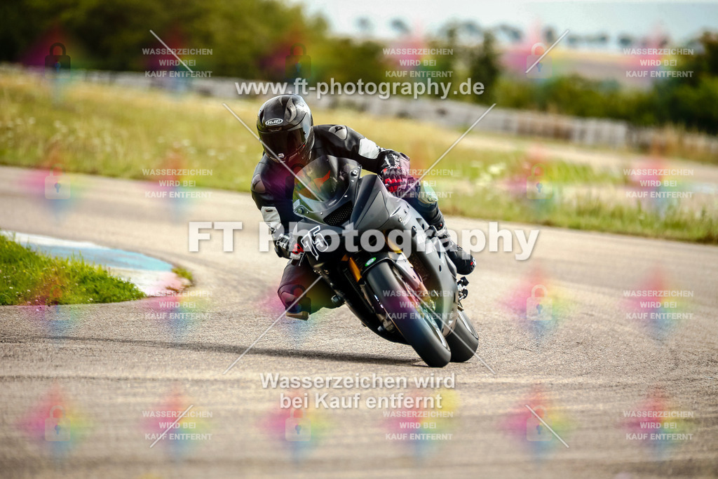 Chambley Juli-2450 | Hier findet Ihr Bilder von Touristenfahrten auf der Nürburgring Nordschleife oder von anderen Veranstaltungen die ich besucht habe. Viel Spass beim Durch Schauen 